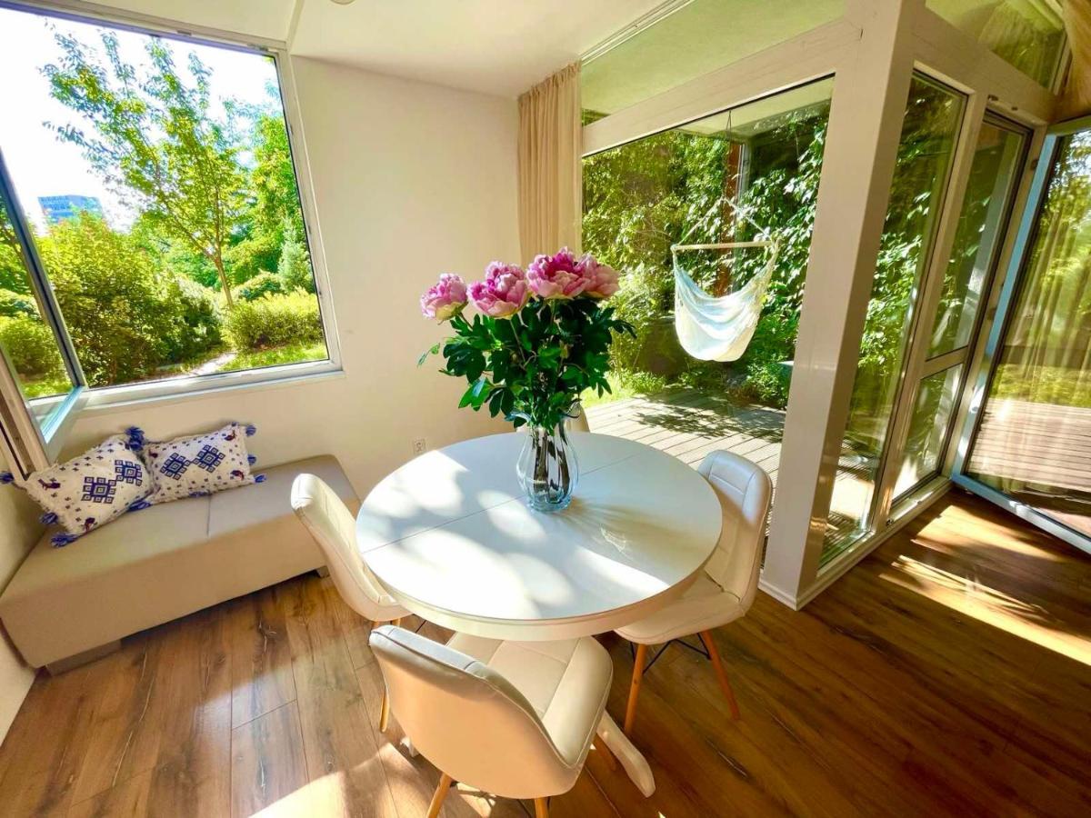 70M2 Romantic Living In The Old Town With Garden Bratislava Exteriér fotografie