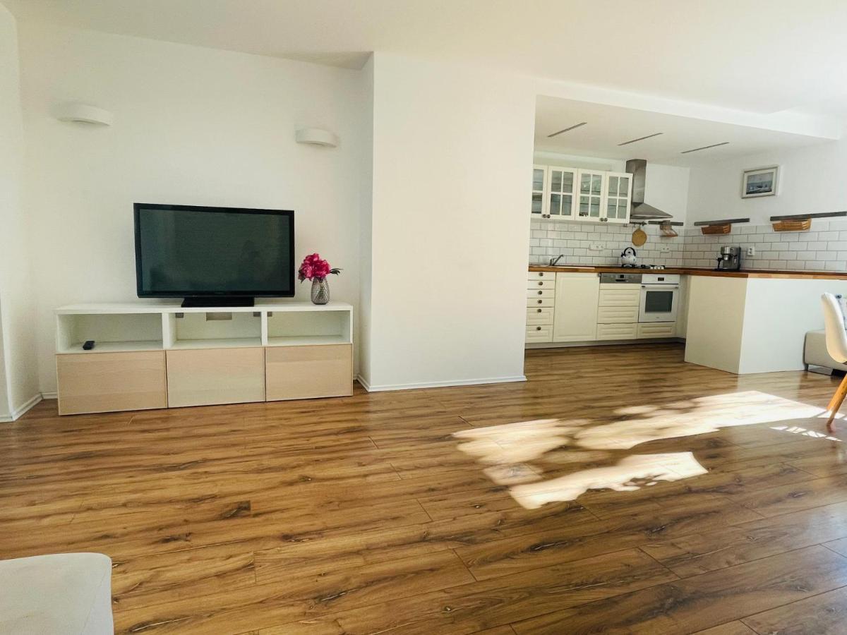 70M2 Romantic Living In The Old Town With Garden Bratislava Exteriér fotografie