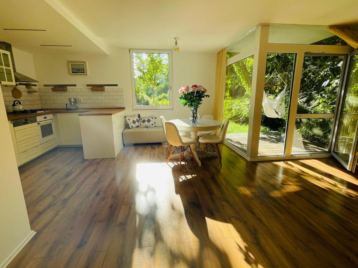 70M2 Romantic Living In The Old Town With Garden Bratislava Exteriér fotografie