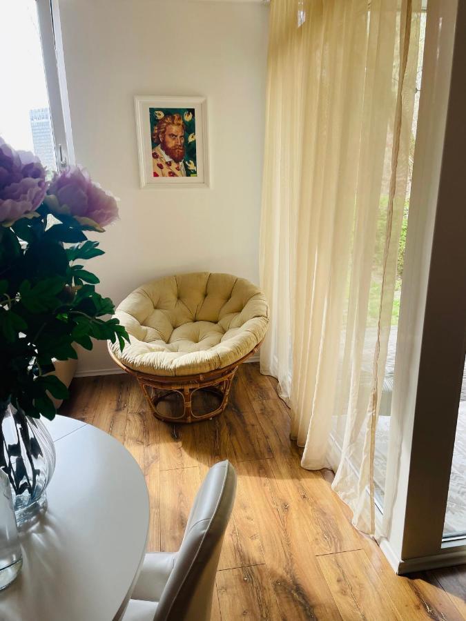 70M2 Romantic Living In The Old Town With Garden Bratislava Exteriér fotografie