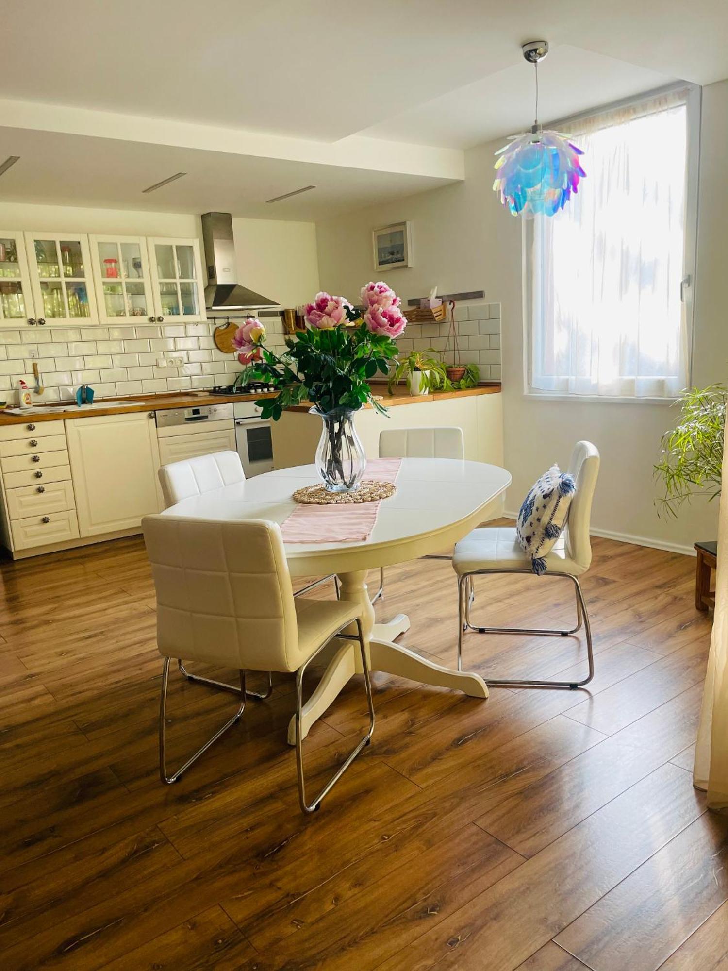 70M2 Romantic Living In The Old Town With Garden Bratislava Exteriér fotografie